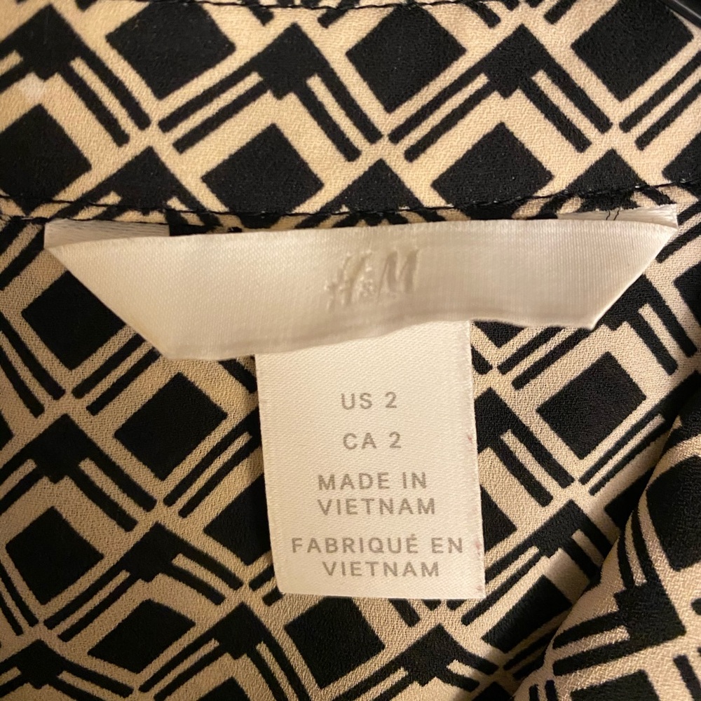 Button down - Picture 7 of 7